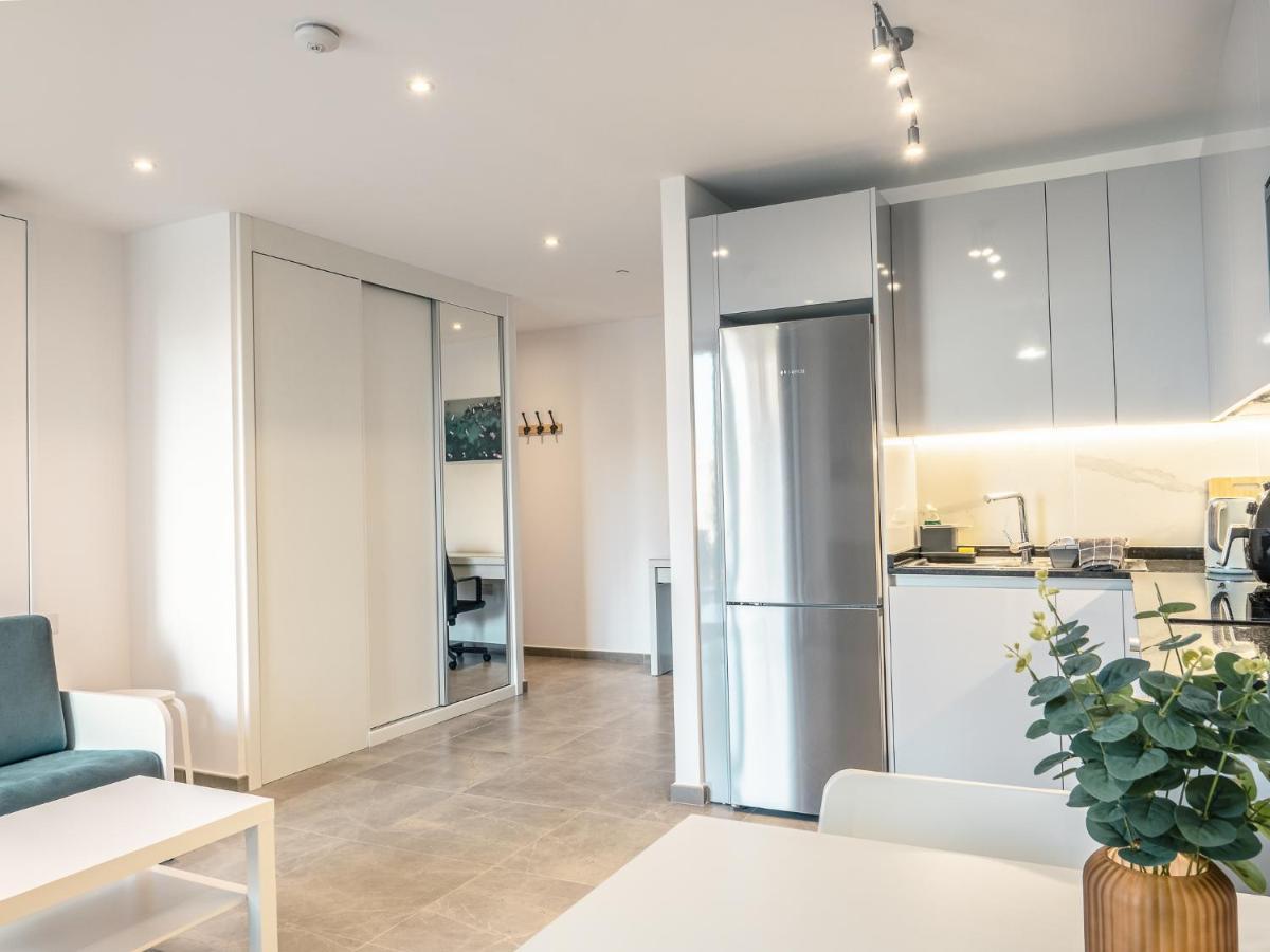 Brand New Studio Near The Beach, Гибралтар Екстериор снимка
