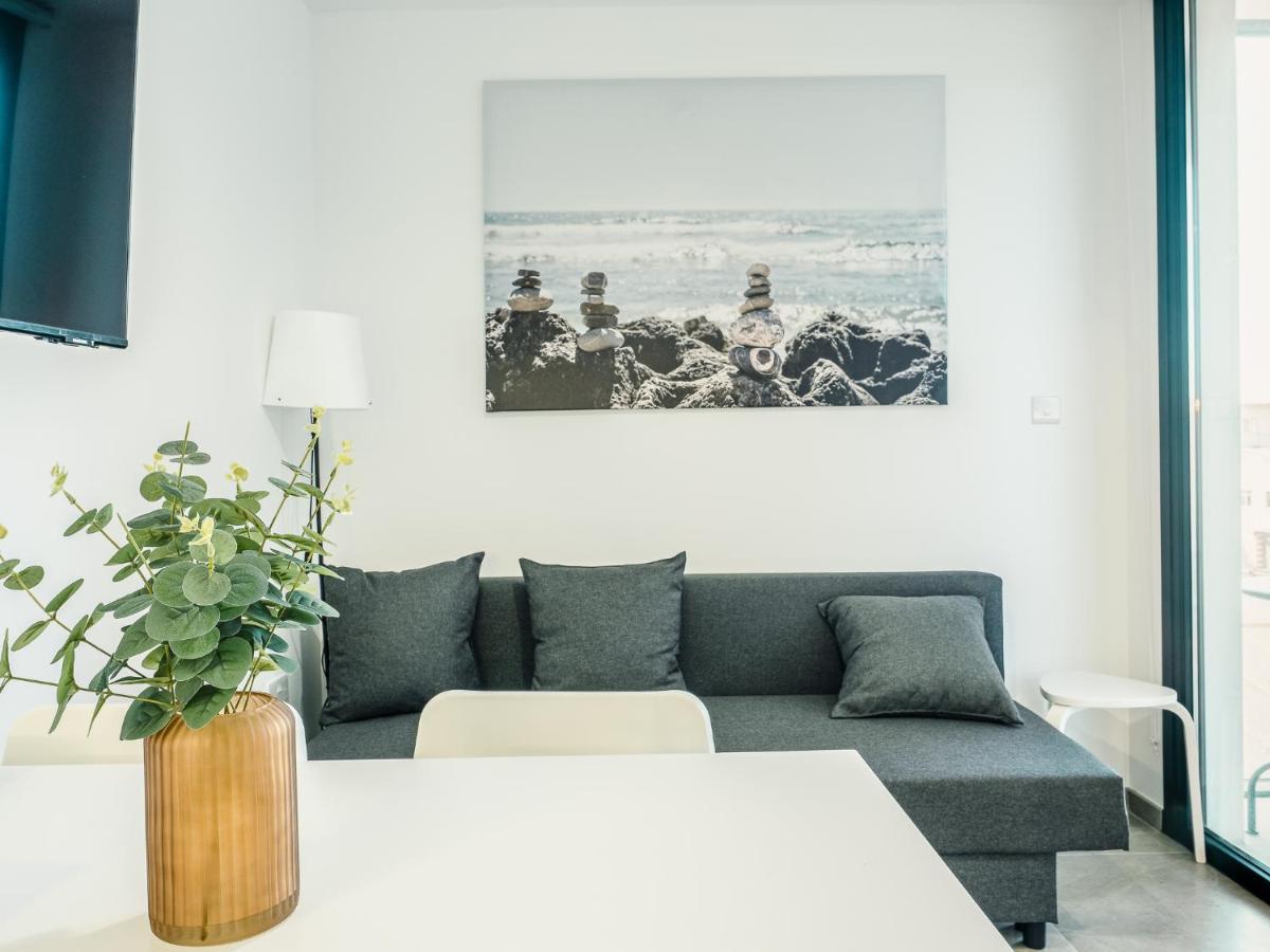 Brand New Studio Near The Beach, Гибралтар Екстериор снимка